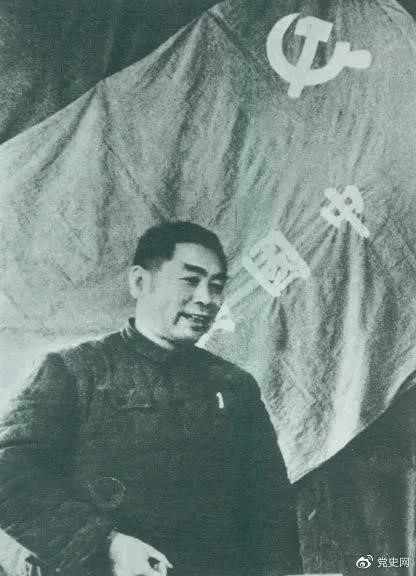 1949年3月，周恩來在中共七屆二中全會上講話。